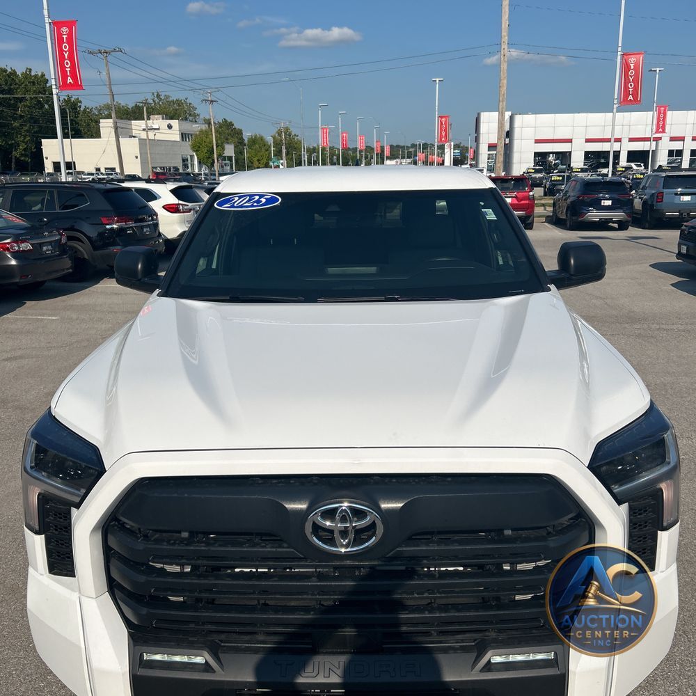 2025 Toyota Tundra SR5