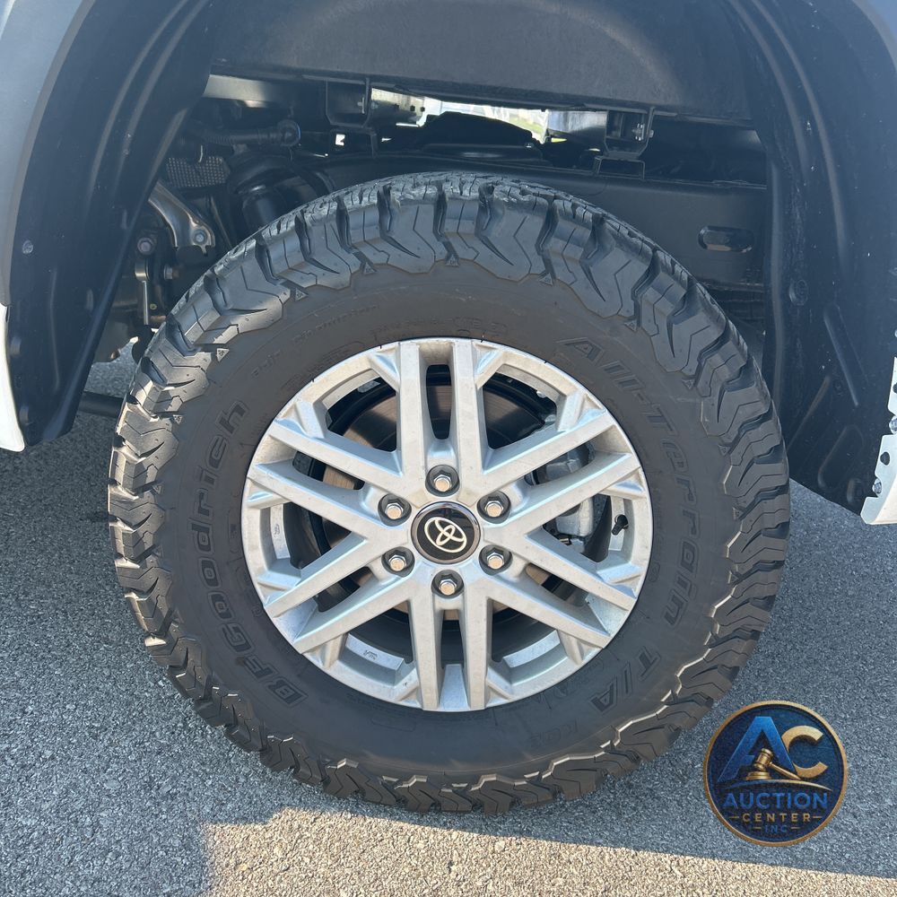 2025 Toyota Tundra SR5