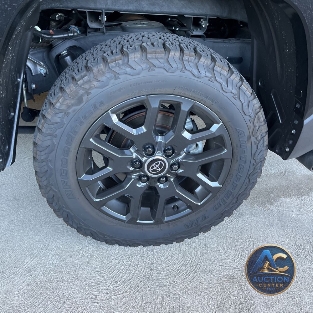 2024 Toyota Tundra Platinum HV
