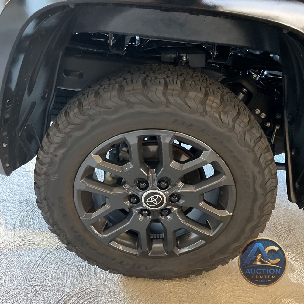 2024 Toyota Tundra Platinum HV