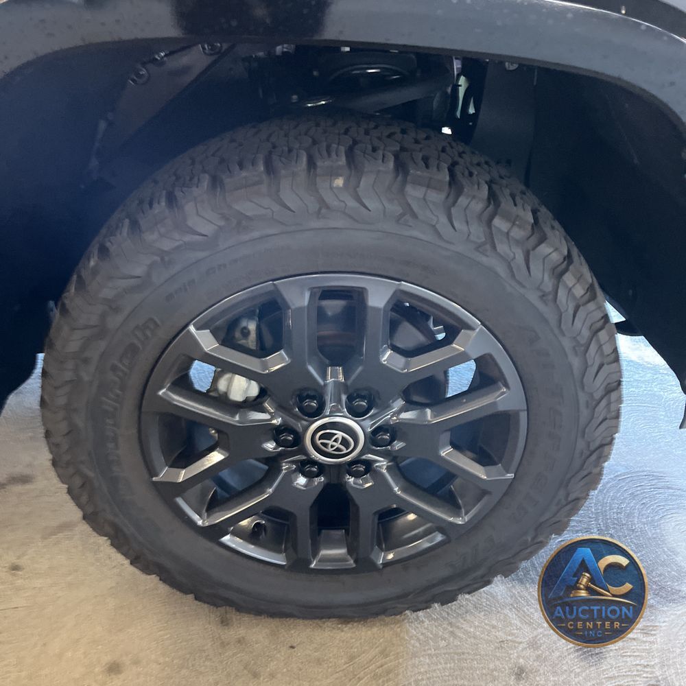 2024 Toyota Tundra Platinum HV