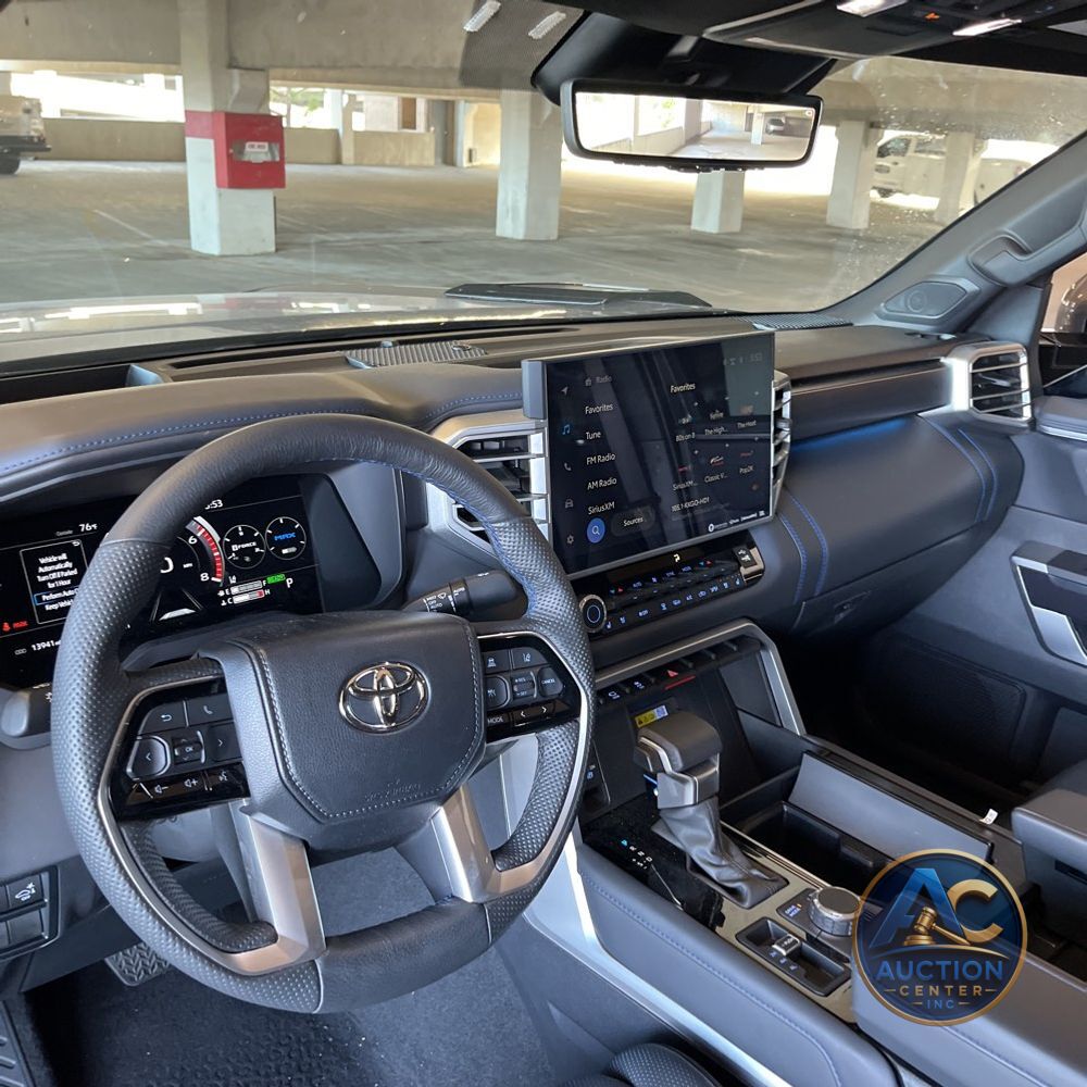 2024 Toyota Tundra Platinum HV