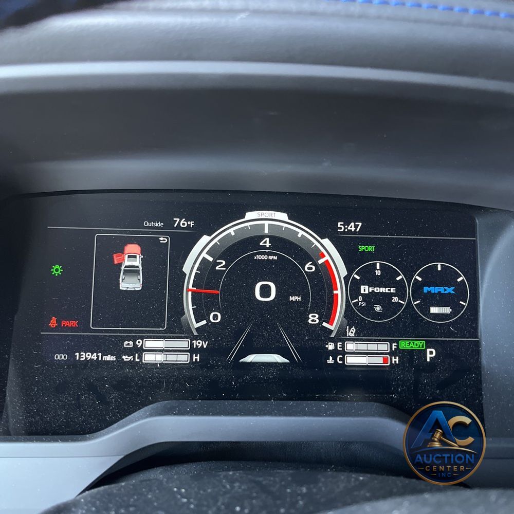 2024 Toyota Tundra Platinum HV
