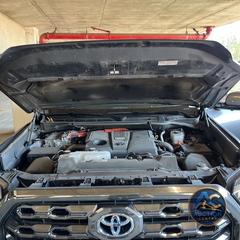 2024 Toyota Tundra Platinum HV
