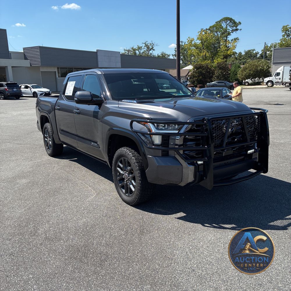 2022 Toyota Tundra Platinum HV