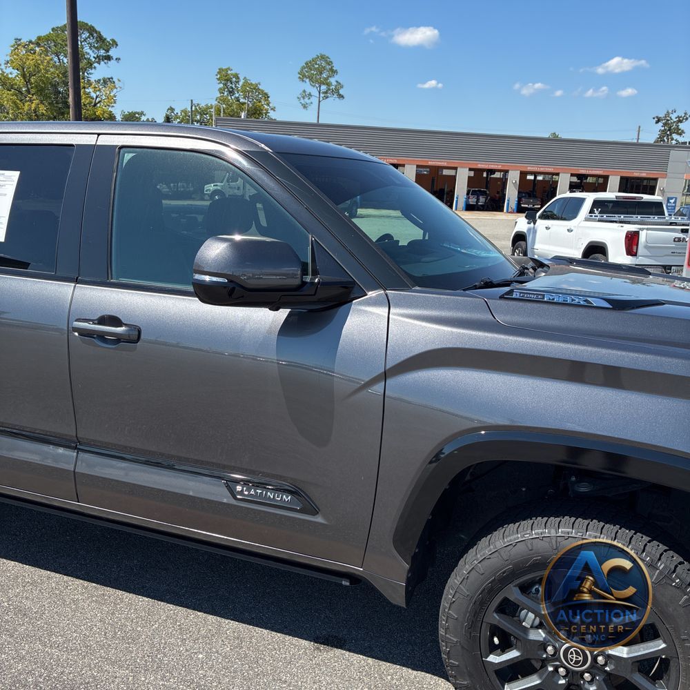 2022 Toyota Tundra Platinum HV