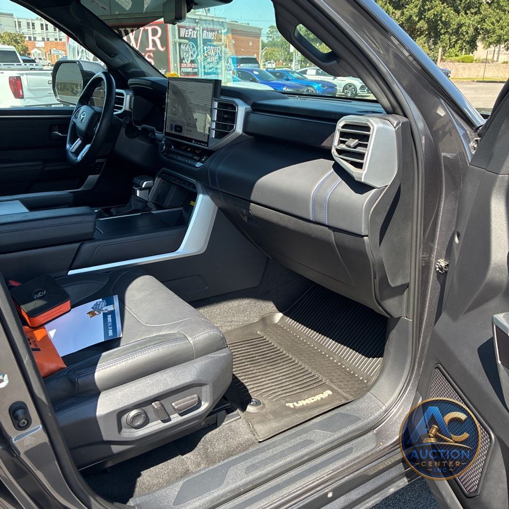 2022 Toyota Tundra Platinum HV
