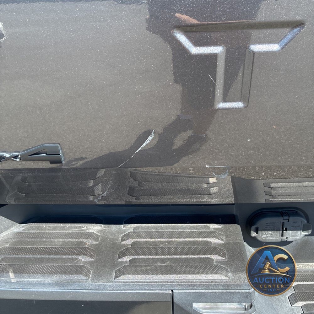 2022 Toyota Tundra Platinum HV