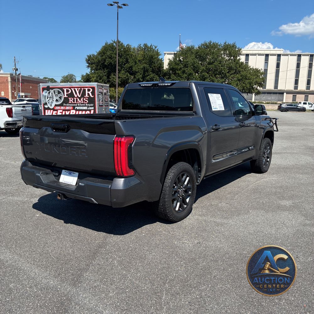 2022 Toyota Tundra Platinum HV