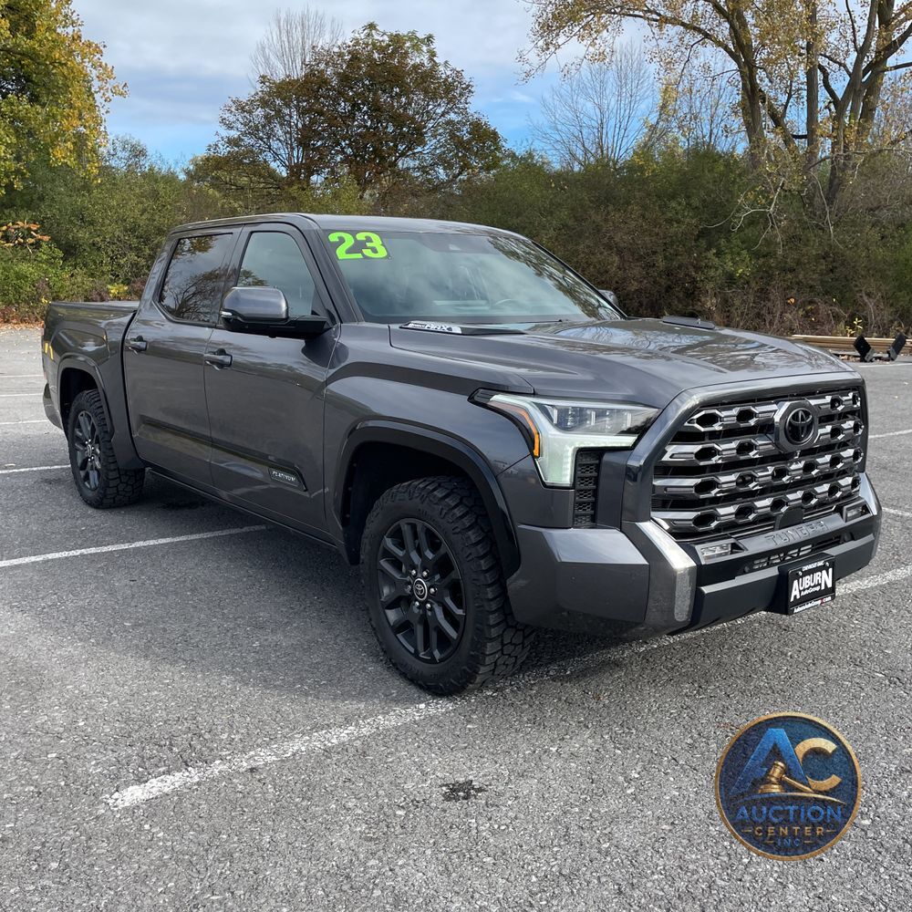 2023 Toyota Tundra Platinum HV