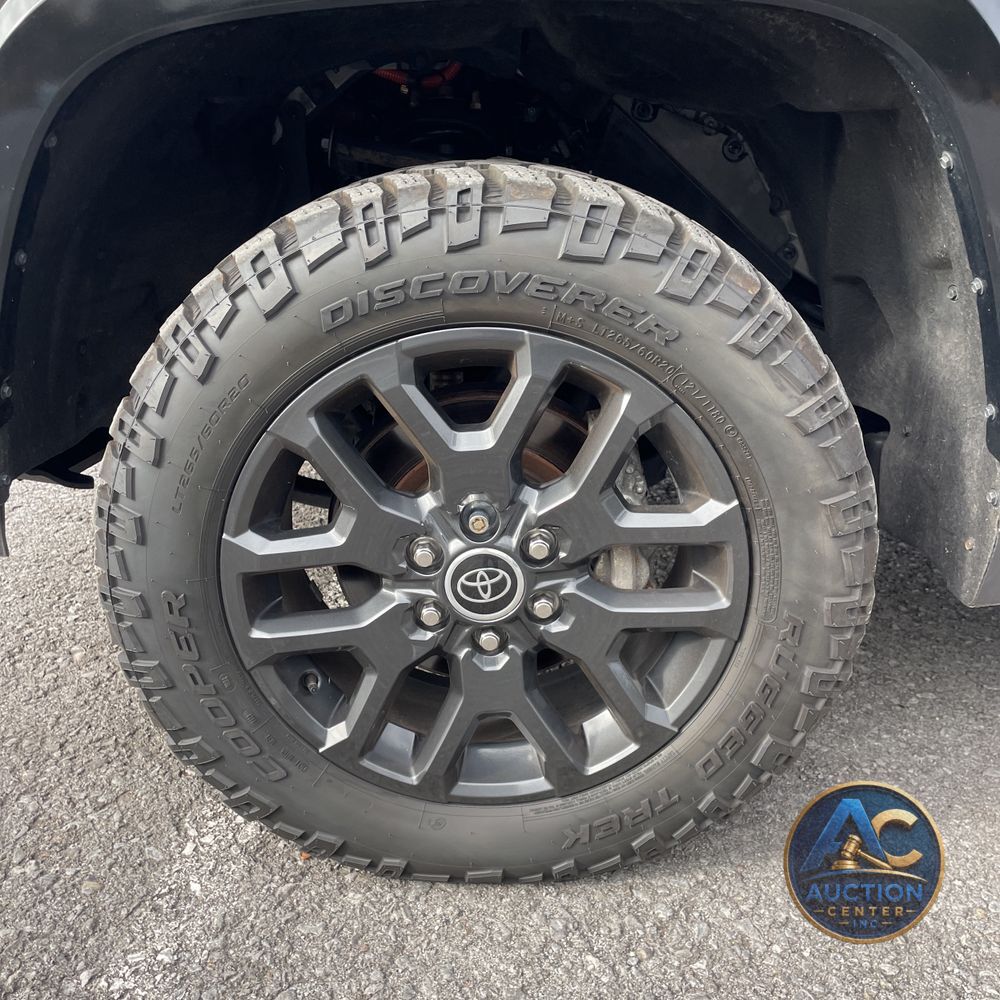2023 Toyota Tundra Platinum HV
