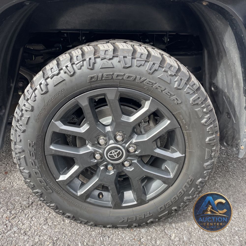2023 Toyota Tundra Platinum HV