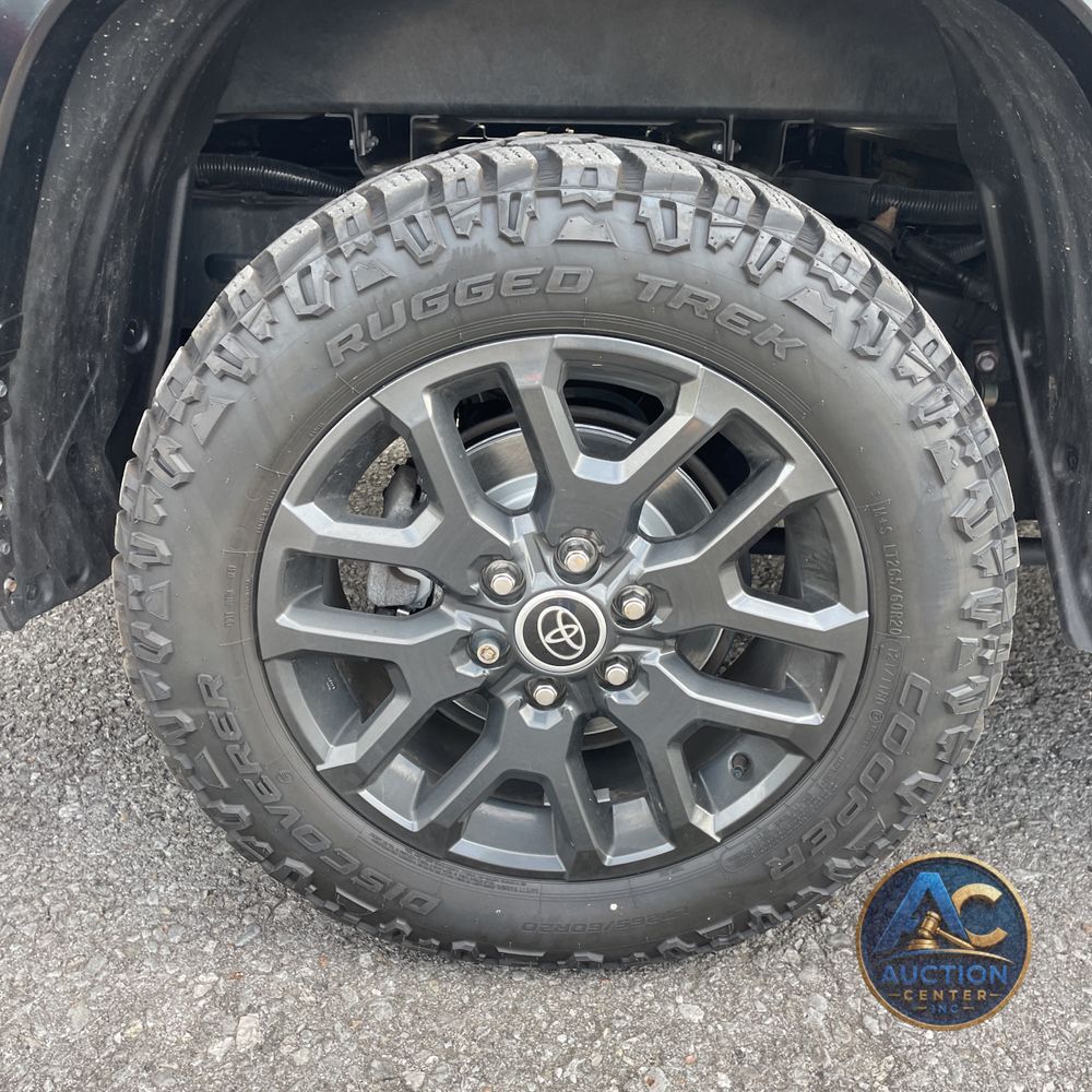 2023 Toyota Tundra Platinum HV