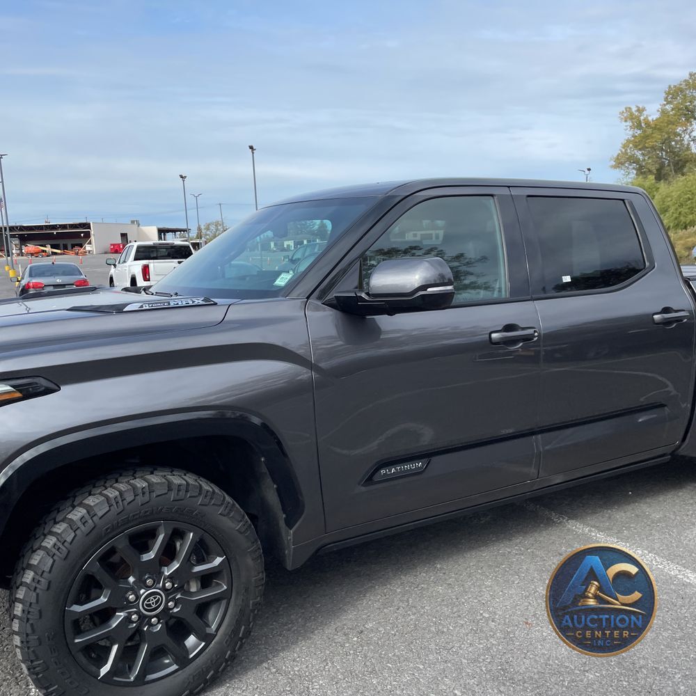 2023 Toyota Tundra Platinum HV