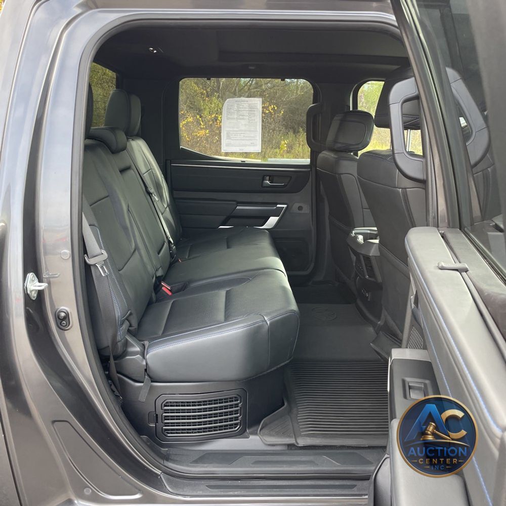 2023 Toyota Tundra Platinum HV