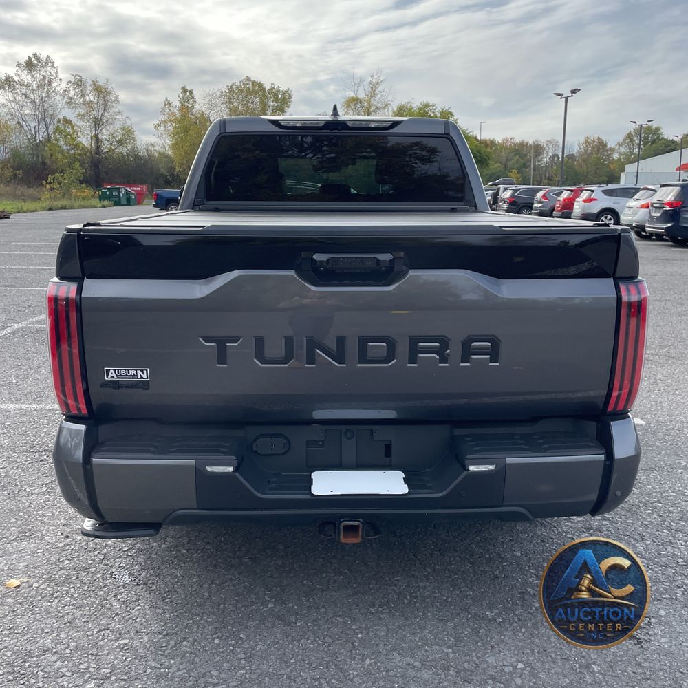 2023 Toyota Tundra Platinum HV