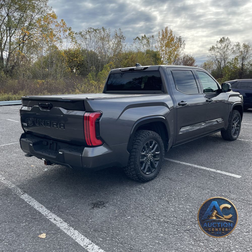 2023 Toyota Tundra Platinum HV