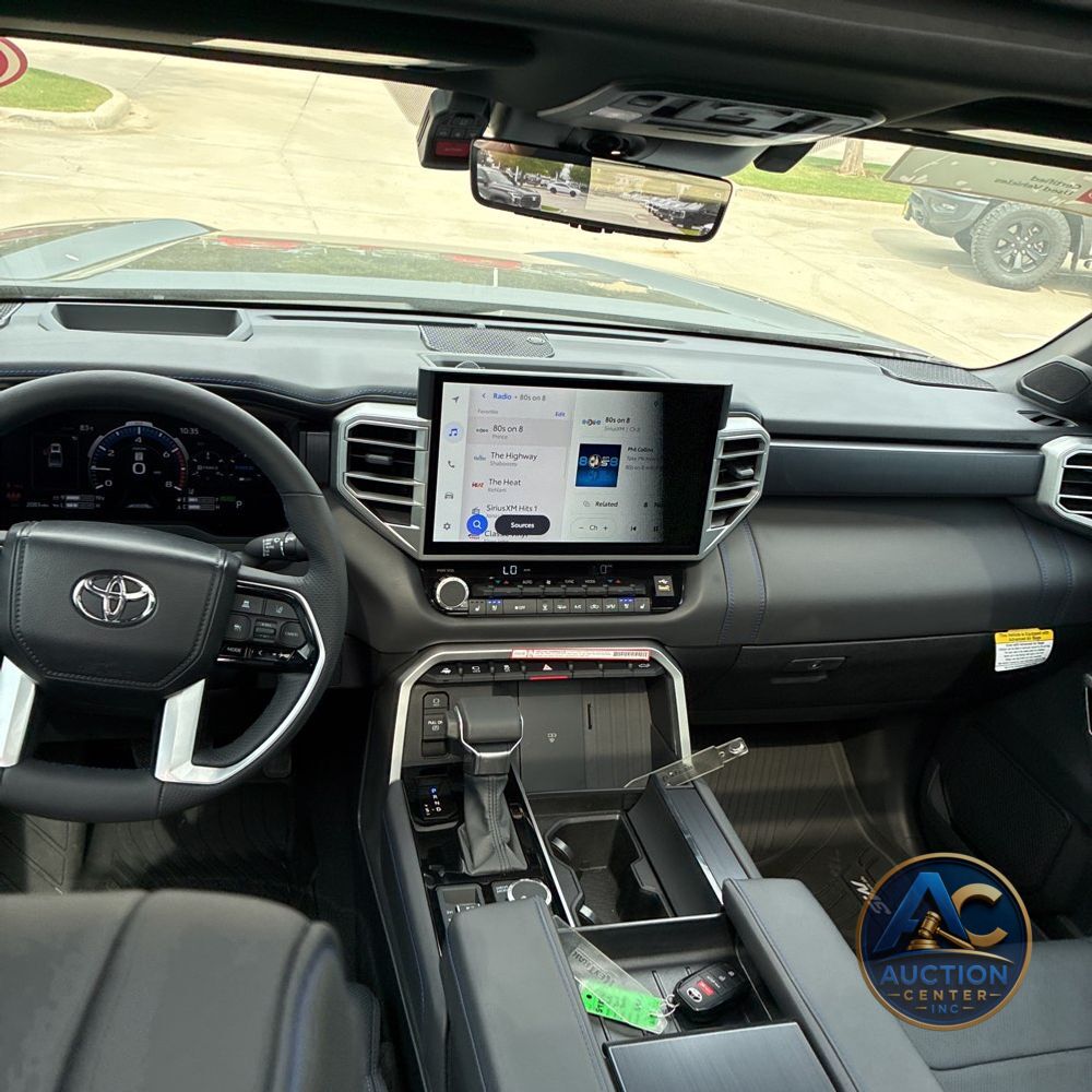 2025 Toyota Tundra Platinum HV