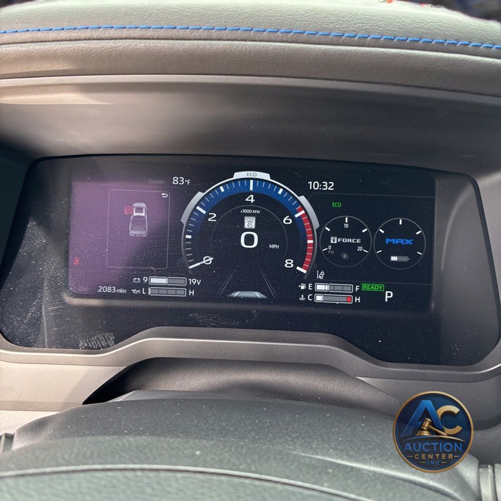 2025 Toyota Tundra Platinum HV