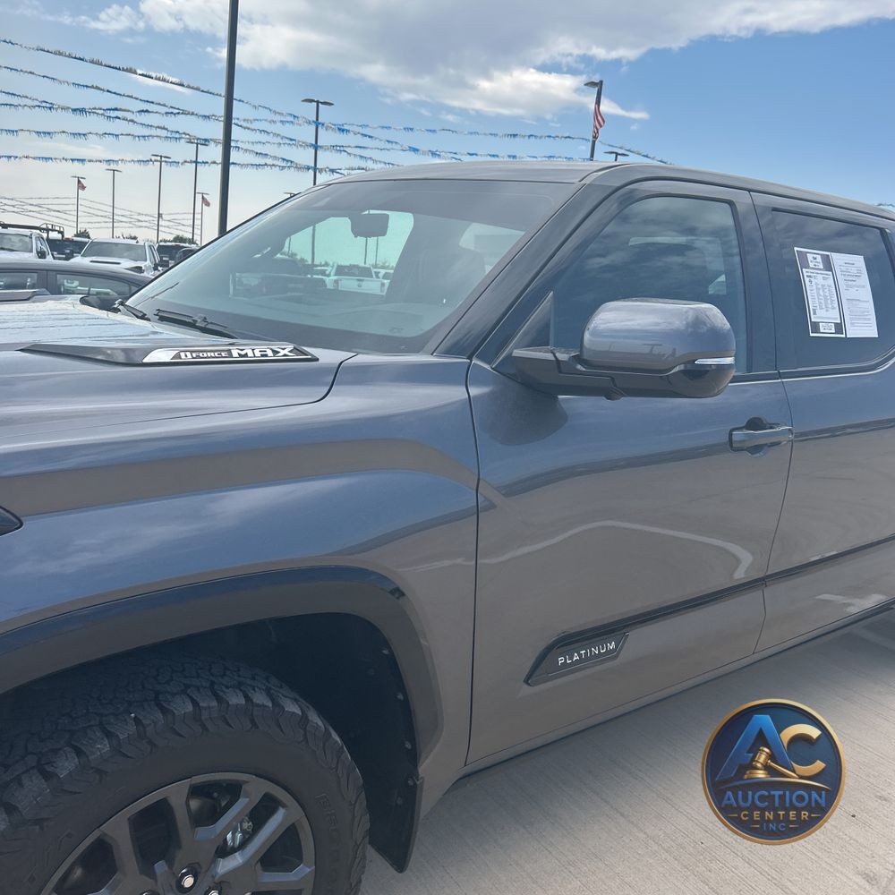 2023 Toyota Tundra Platinum HV