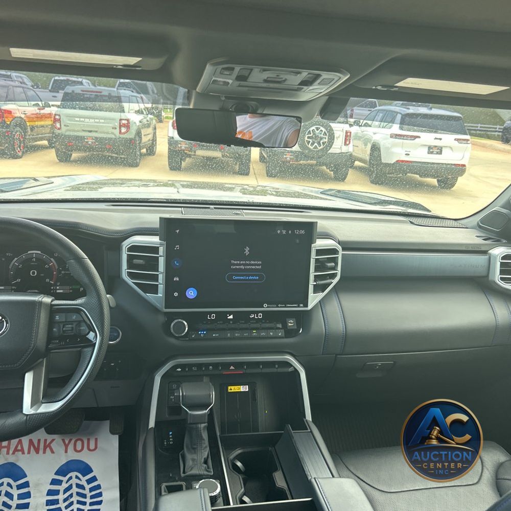 2023 Toyota Tundra Platinum HV