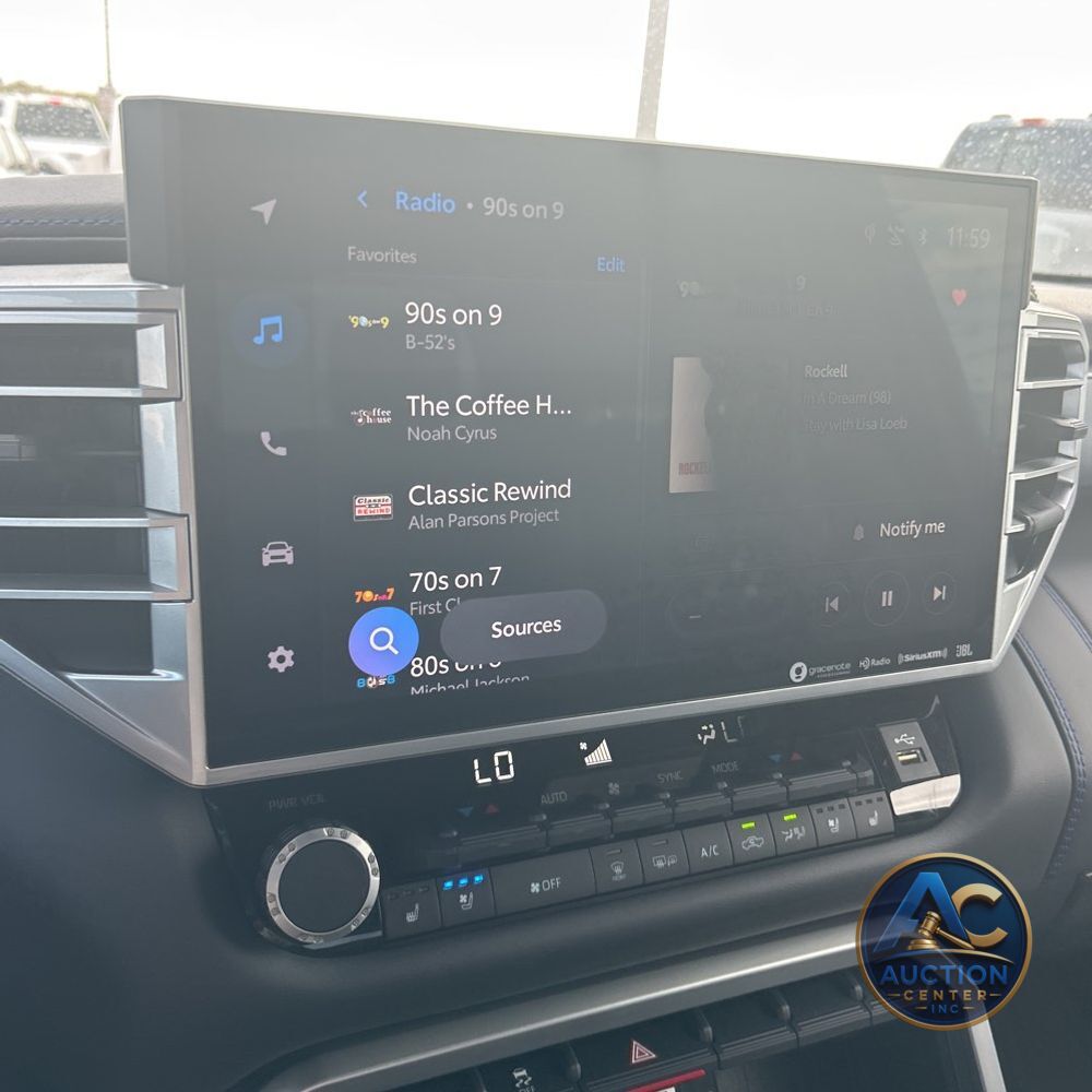 2023 Toyota Tundra Platinum HV