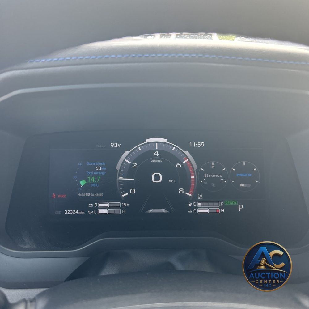 2023 Toyota Tundra Platinum HV