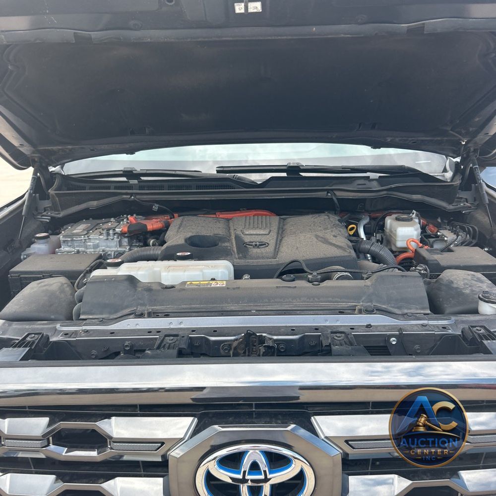 2023 Toyota Tundra Platinum HV