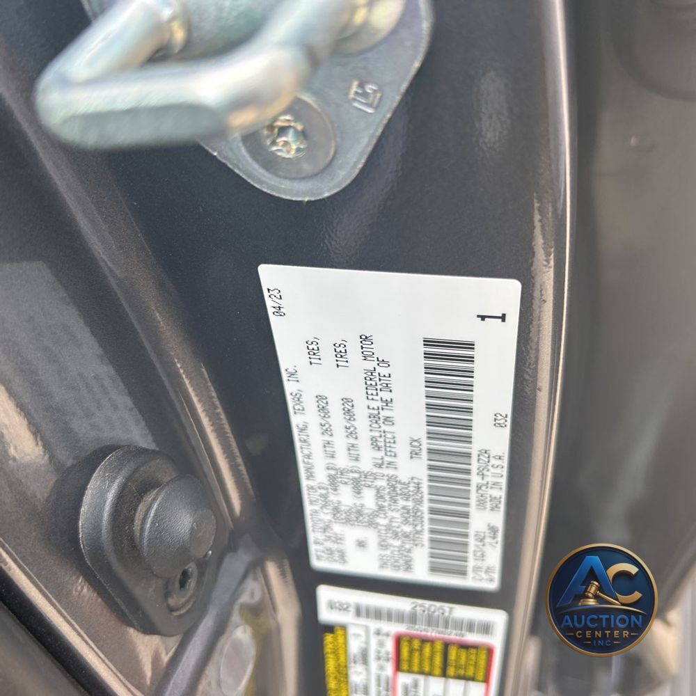 2023 Toyota Tundra Platinum HV