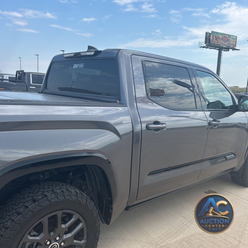 2023 Toyota Tundra Platinum HV