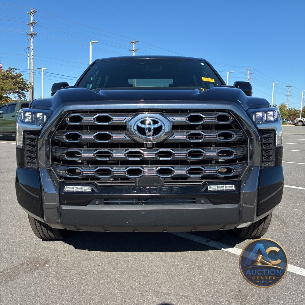 2023 Toyota Tundra Platinum HV