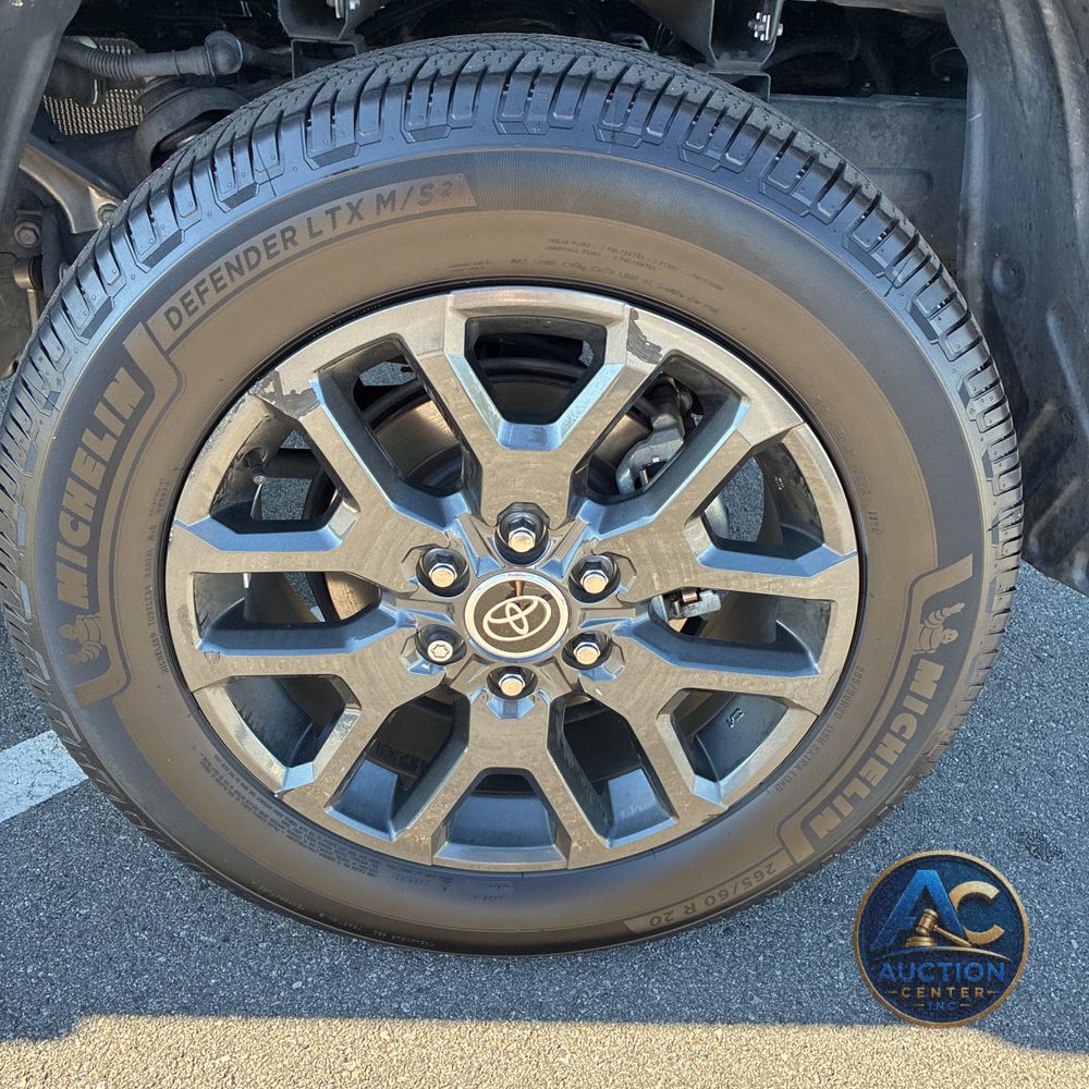 2023 Toyota Tundra Platinum HV