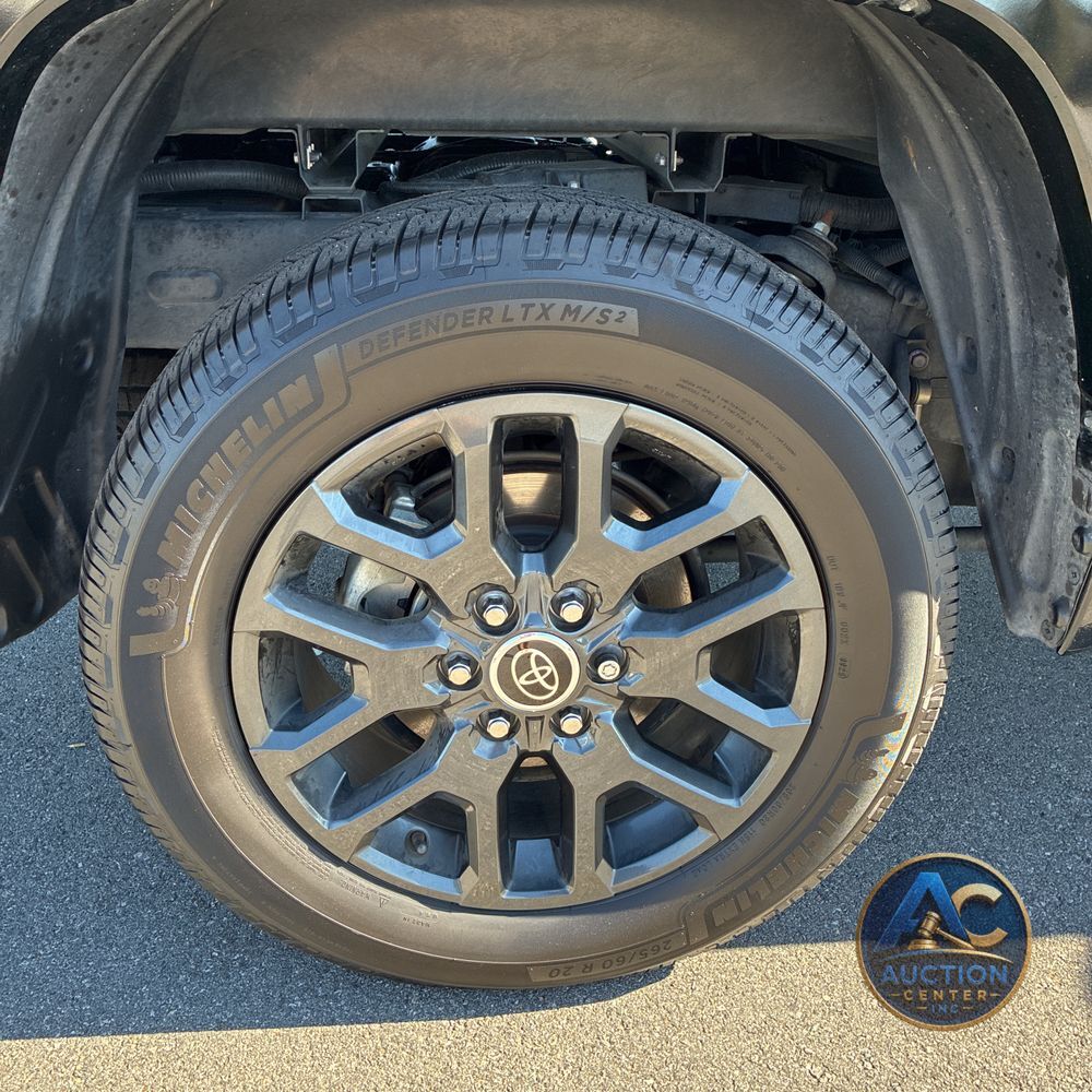 2023 Toyota Tundra Platinum HV