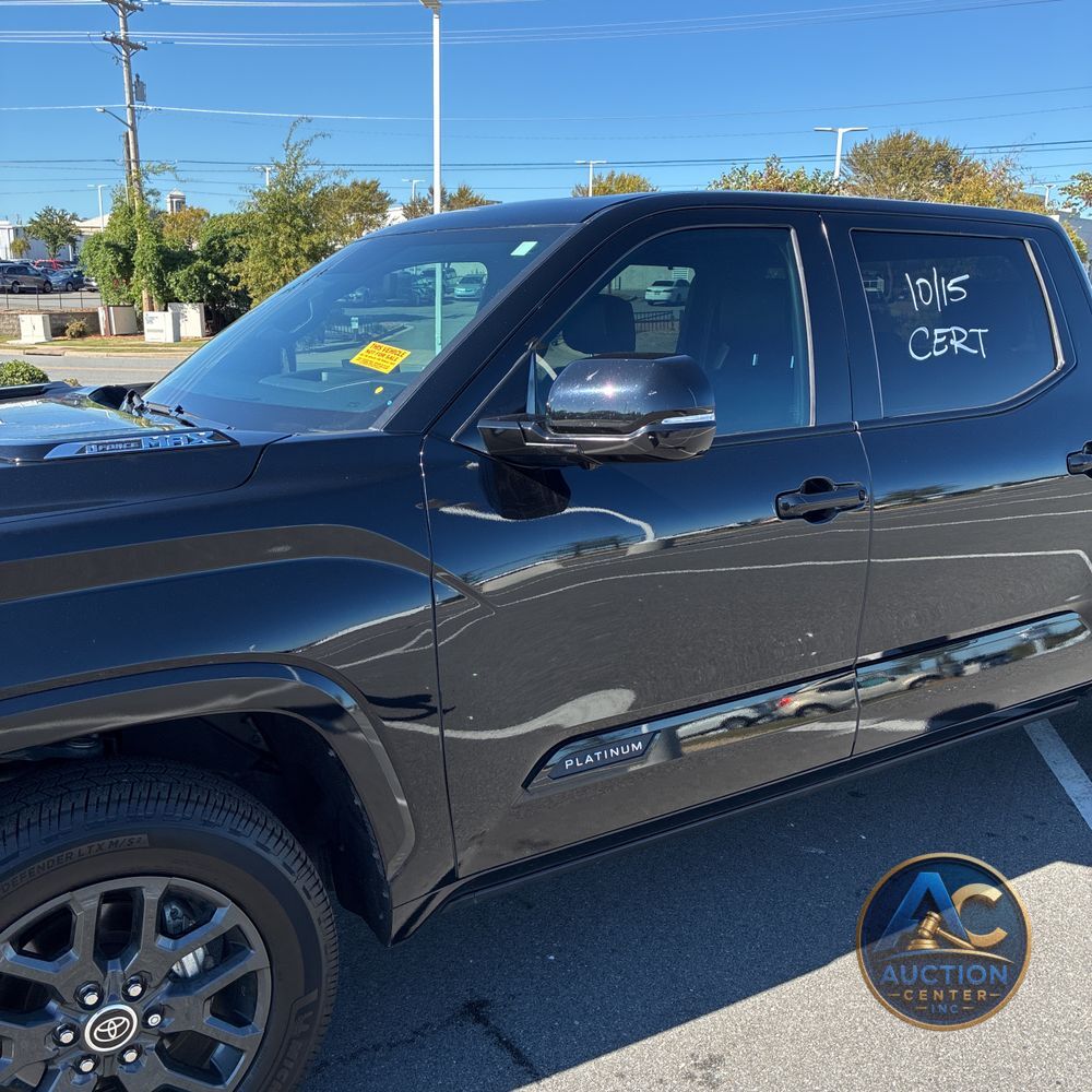 2023 Toyota Tundra Platinum HV