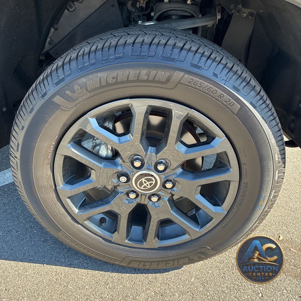 2023 Toyota Tundra Platinum HV