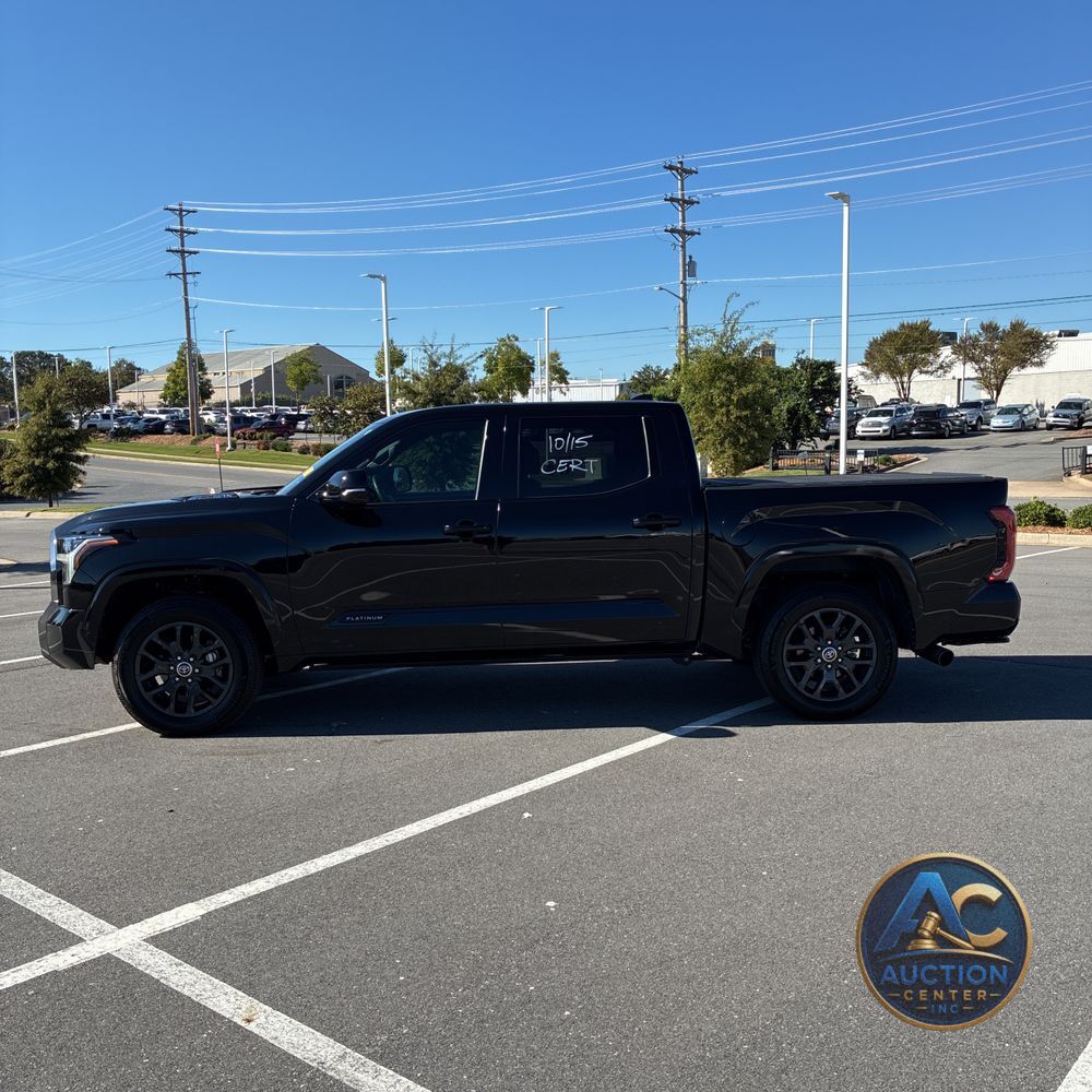 2023 Toyota Tundra Platinum HV