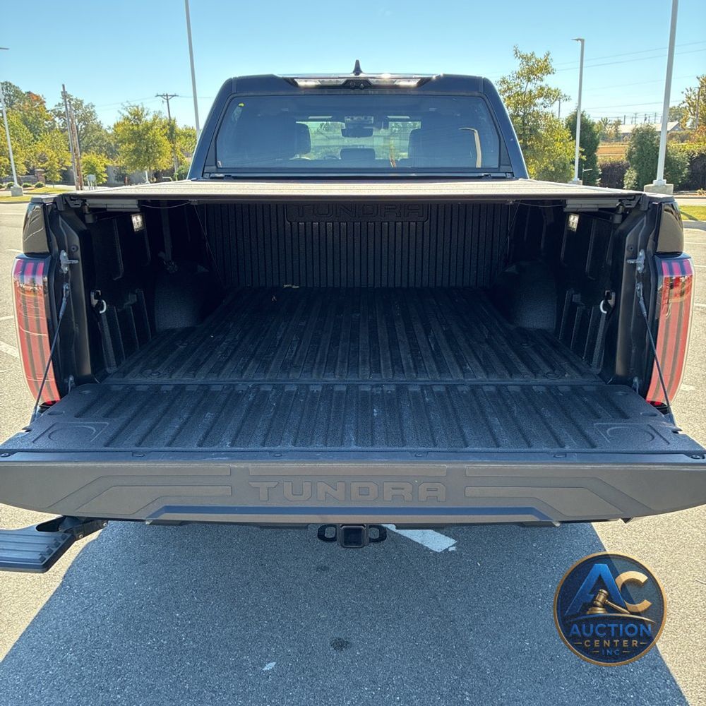2023 Toyota Tundra Platinum HV