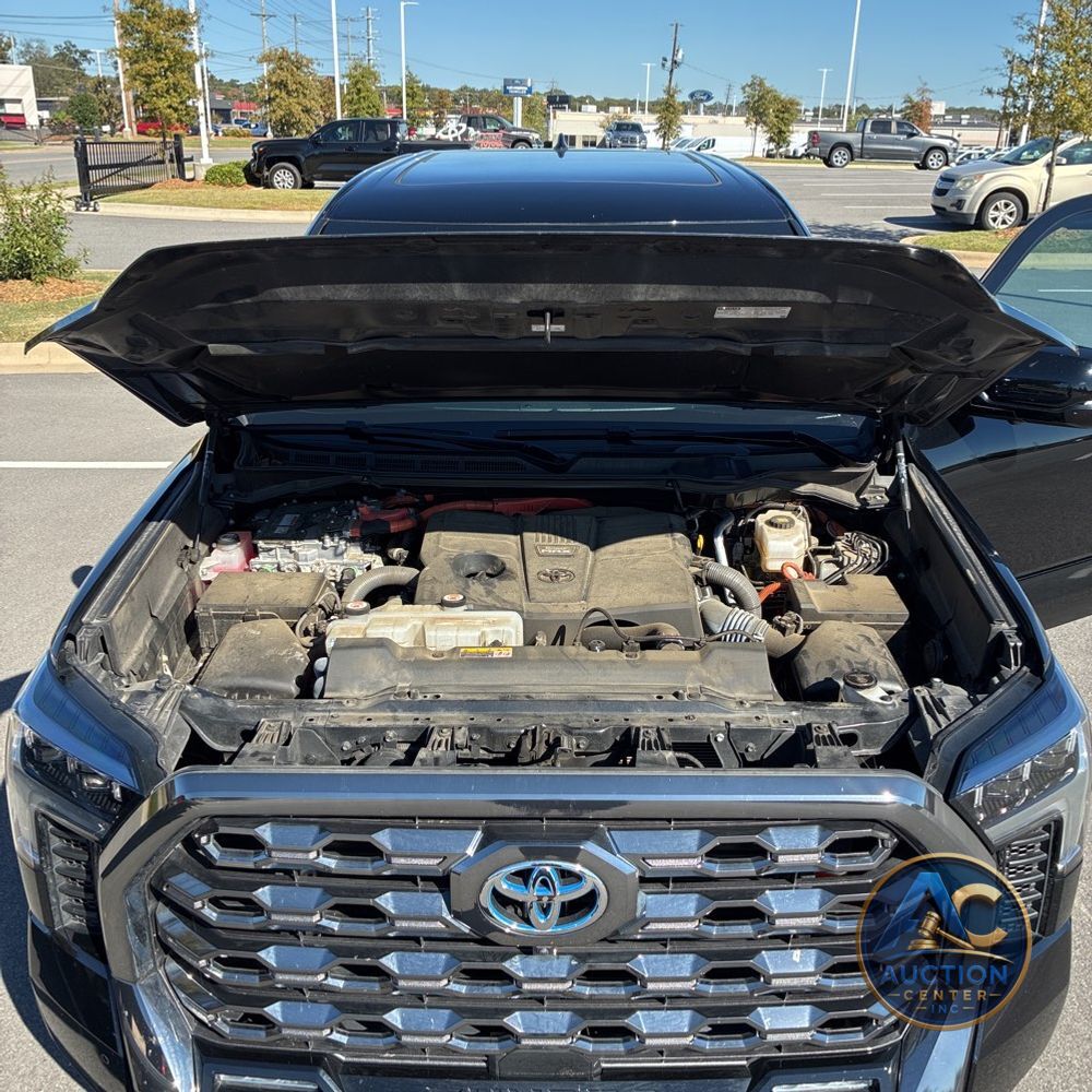 2023 Toyota Tundra Platinum HV