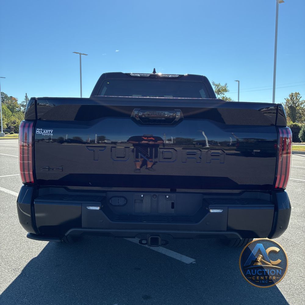 2023 Toyota Tundra Platinum HV