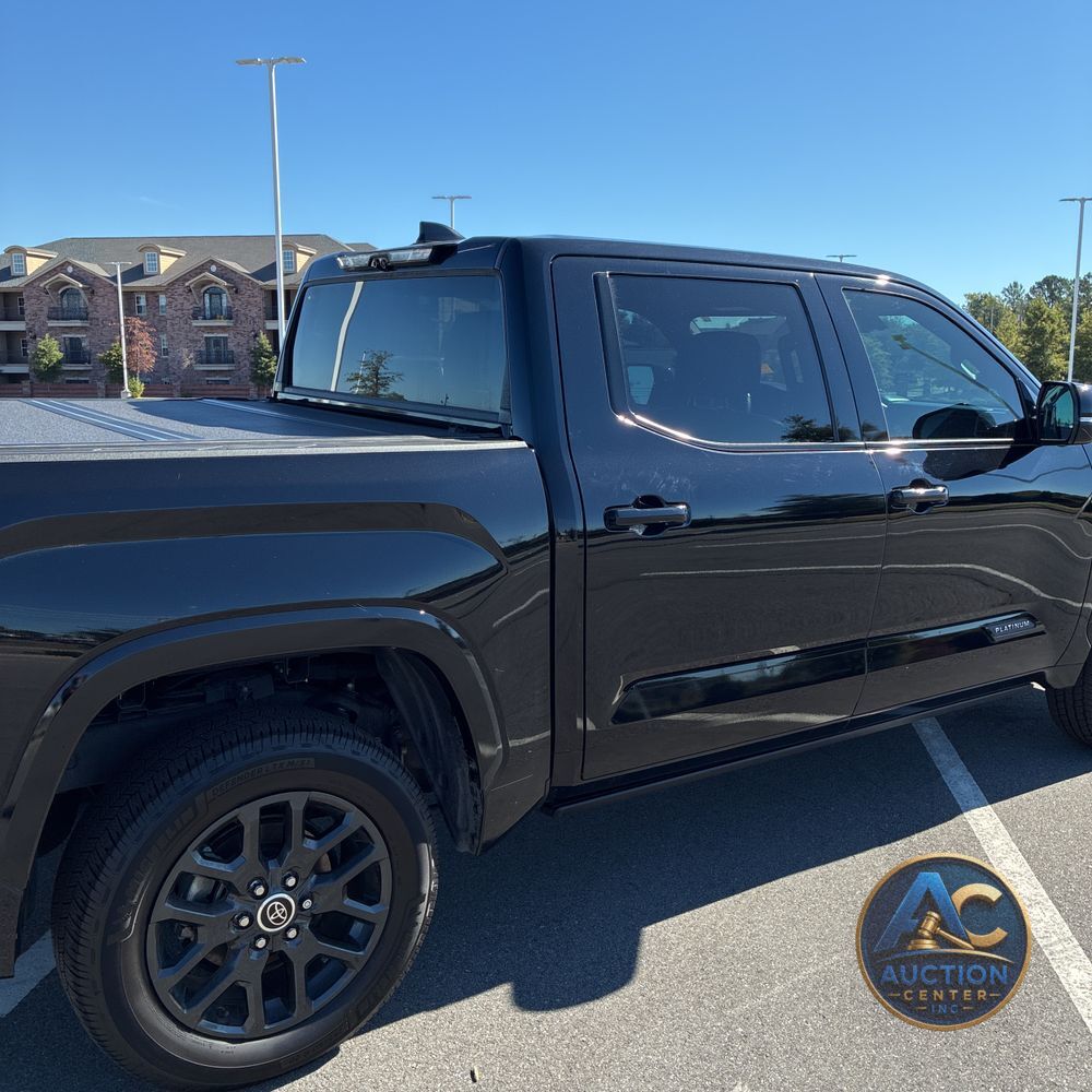 2023 Toyota Tundra Platinum HV