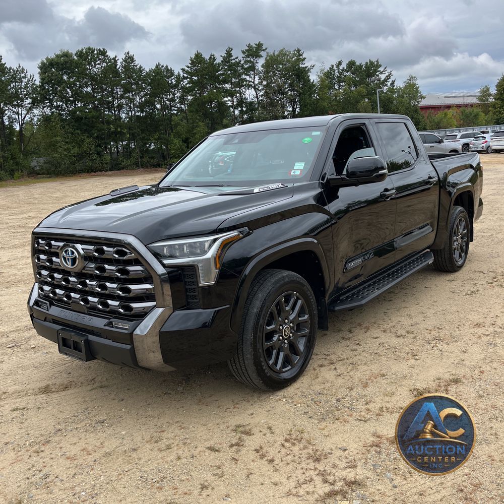 2023 Toyota Tundra Platinum HV