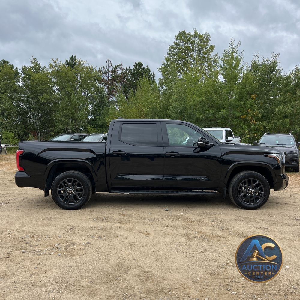 2023 Toyota Tundra Platinum HV