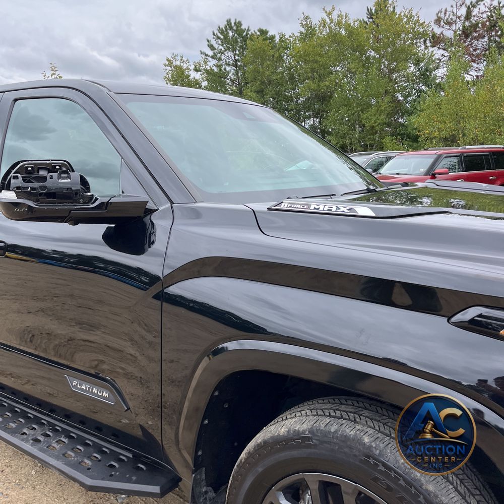2023 Toyota Tundra Platinum HV