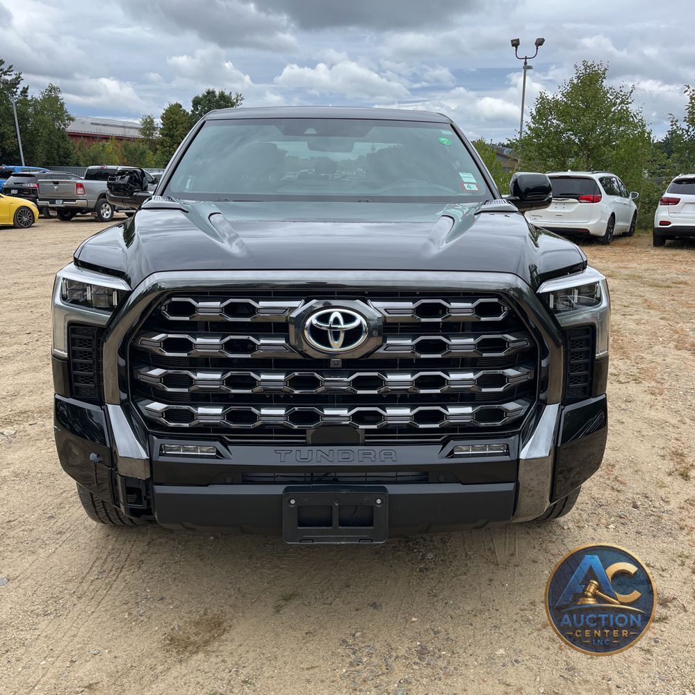 2023 Toyota Tundra Platinum HV
