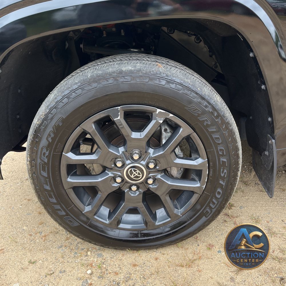 2023 Toyota Tundra Platinum HV
