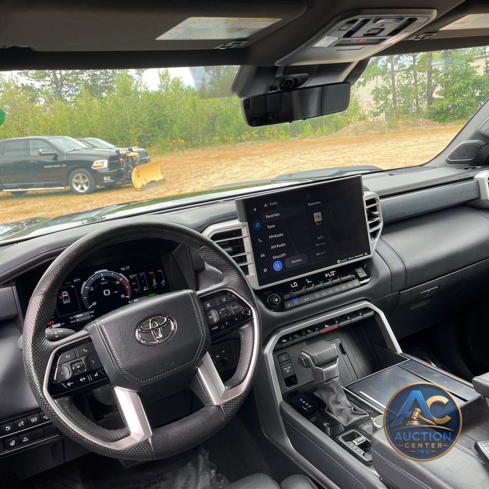 2023 Toyota Tundra Platinum HV