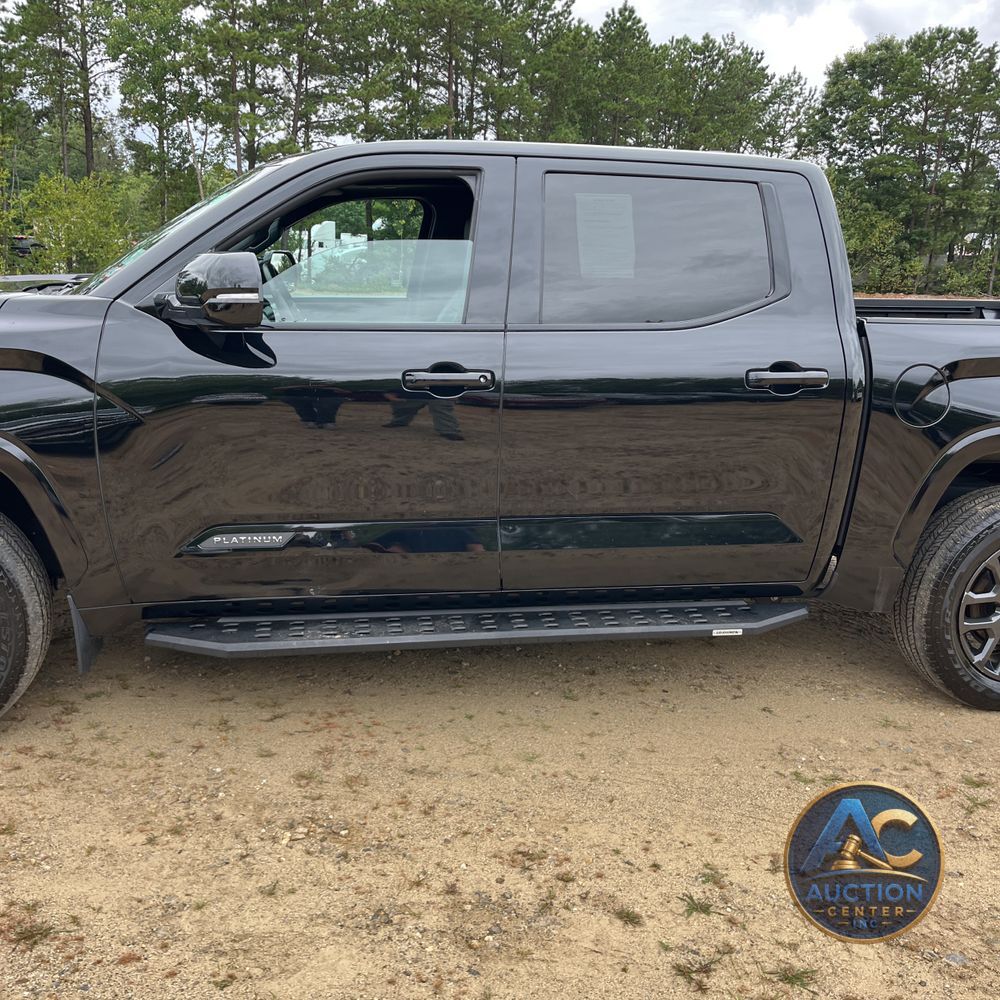 2023 Toyota Tundra Platinum HV