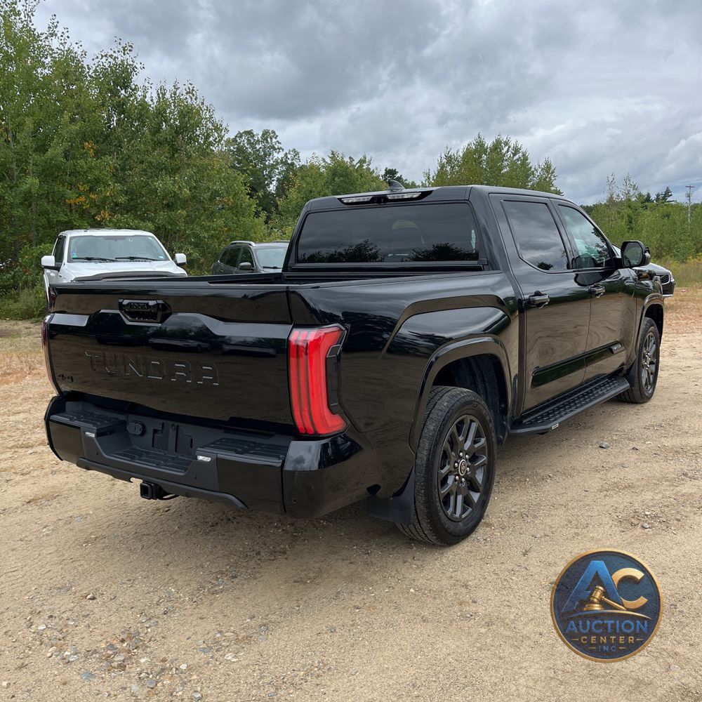 2023 Toyota Tundra Platinum HV