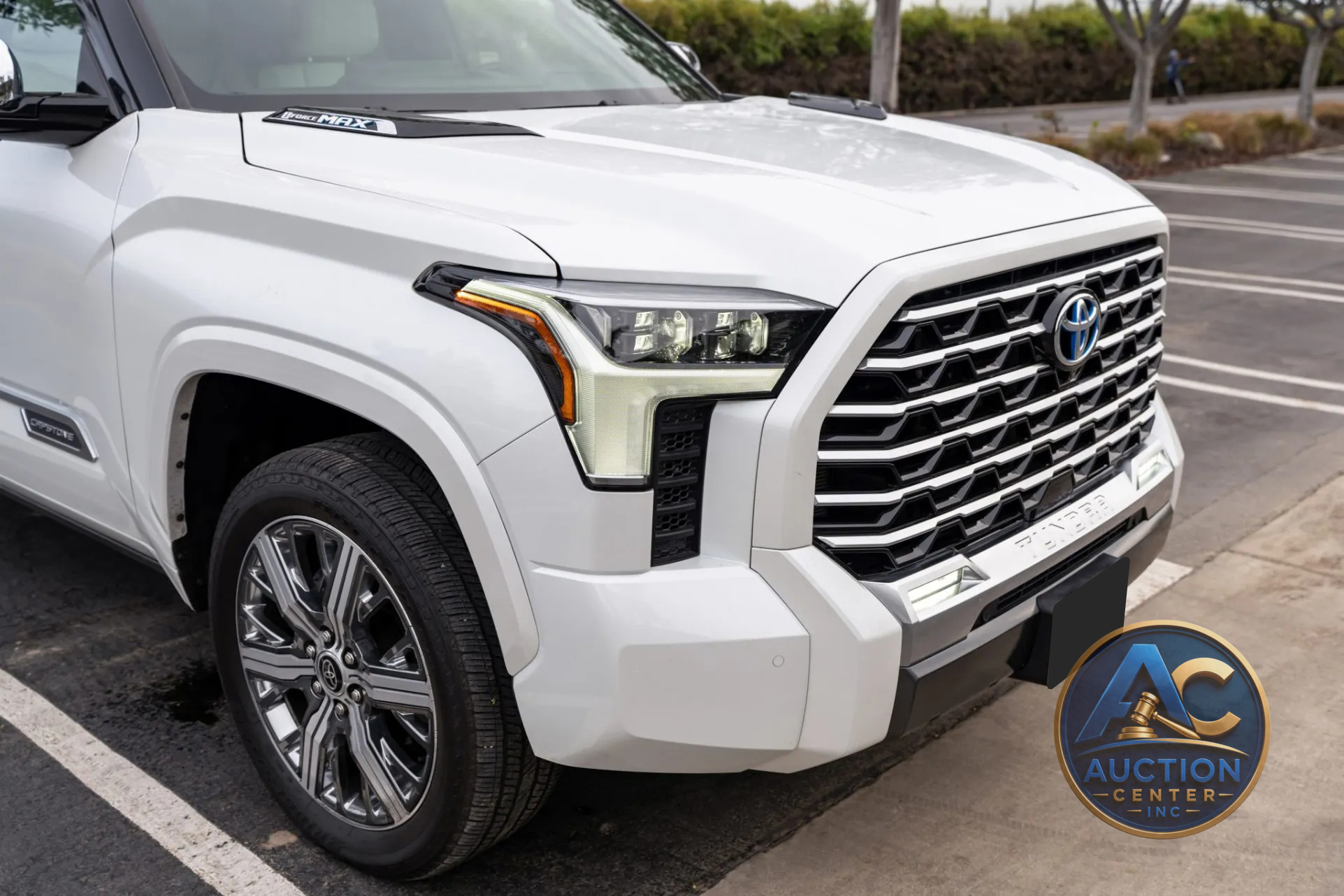 2023 Toyota Tundra Hybrid Capstone