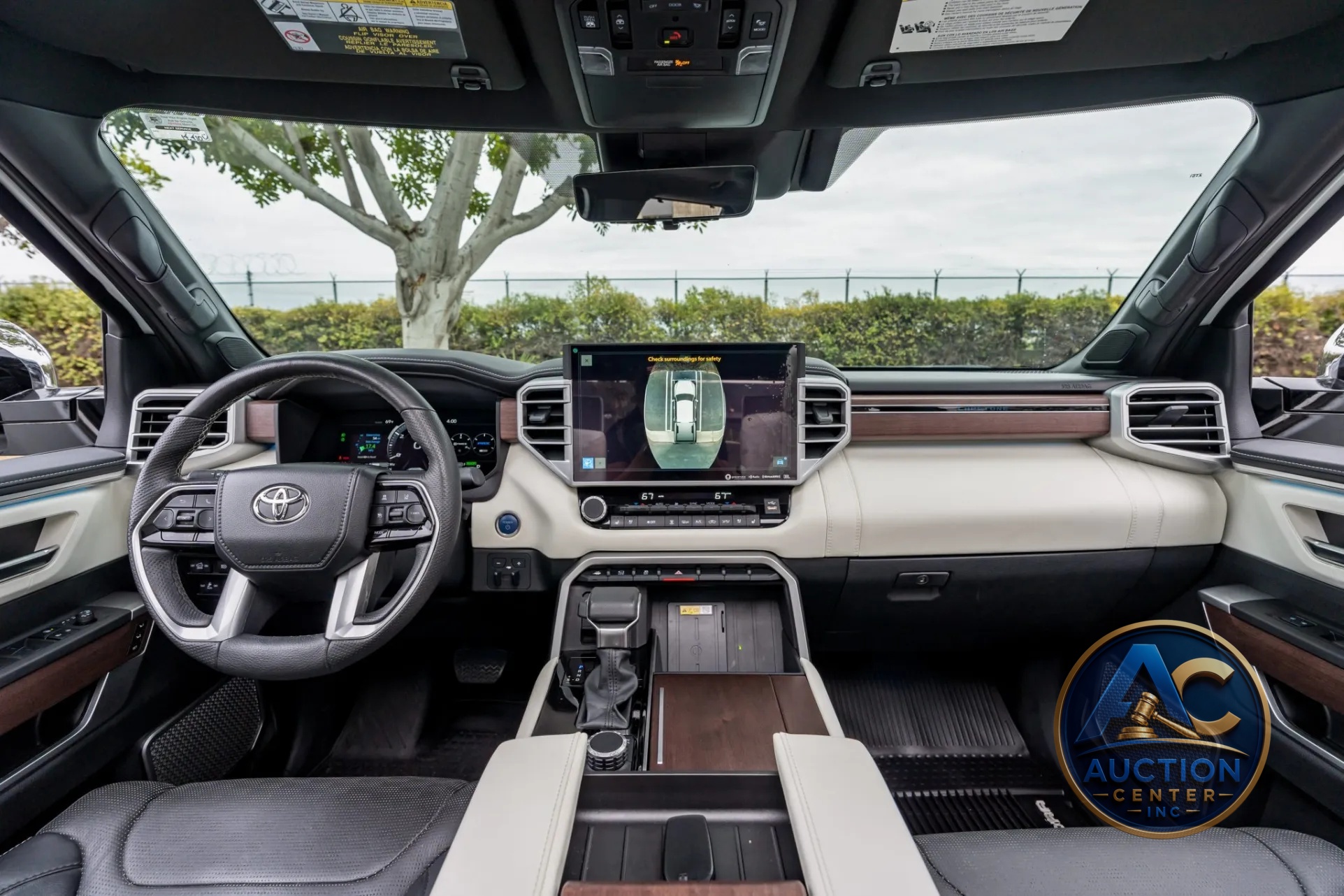 2023 Toyota Tundra Hybrid Capstone